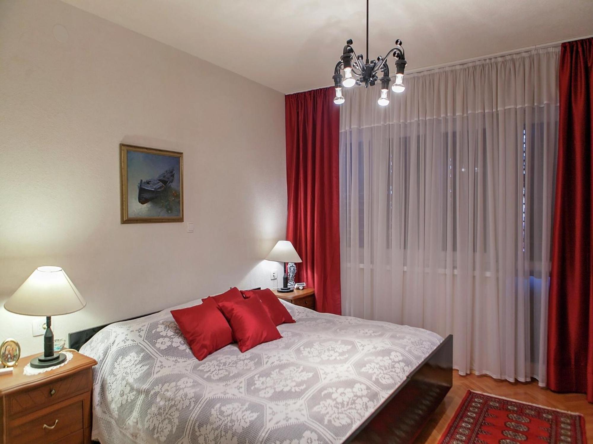 Cozy Apartment With A Balcony And A Sea View بريلا المظهر الخارجي الصورة