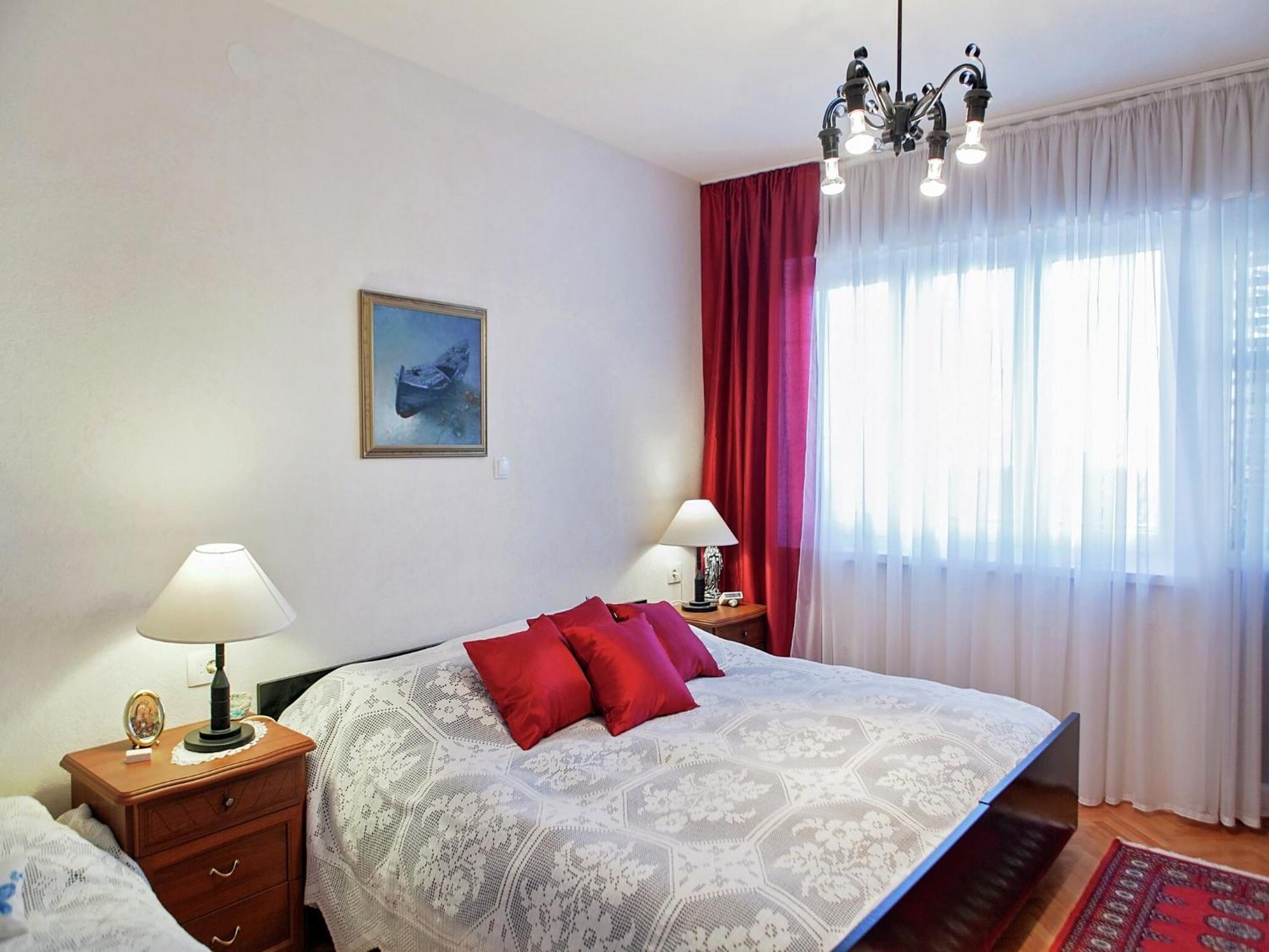 Cozy Apartment With A Balcony And A Sea View بريلا المظهر الخارجي الصورة